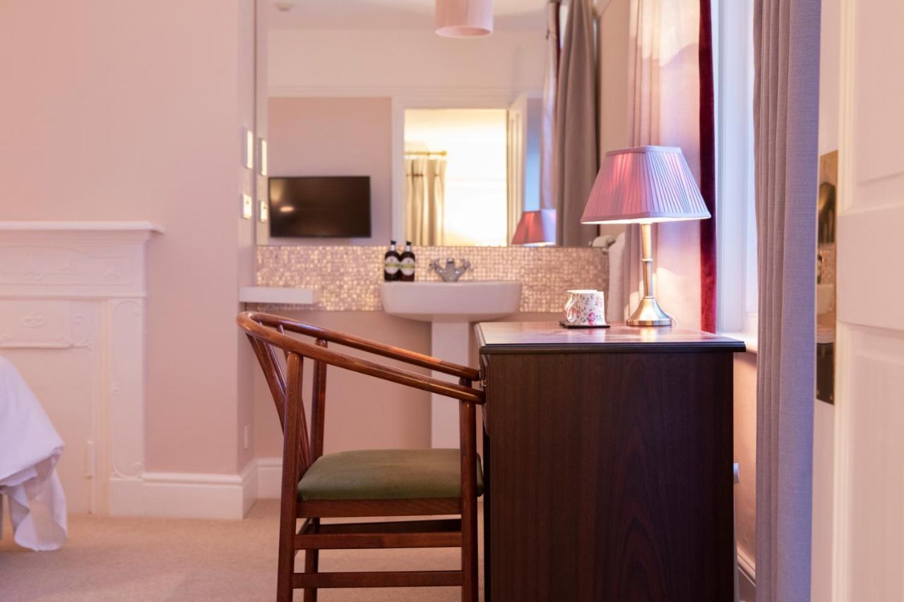 Cleeve Hill Hotel Bishop's Cleeve ภายนอก รูปภาพ