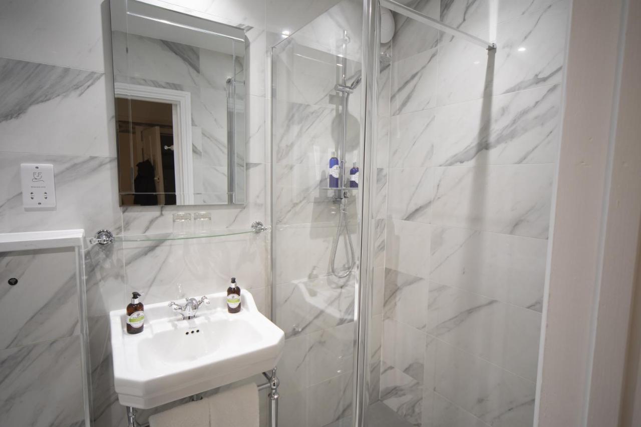 Cleeve Hill Hotel Bishop's Cleeve ภายนอก รูปภาพ